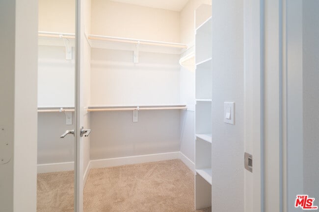 Building Photo - 3015 Tallahassee Ln