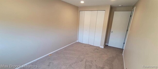 Building Photo - 7416 Azalea Ct