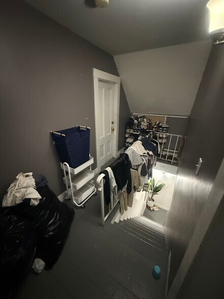 Building Photo - 509 Medford St