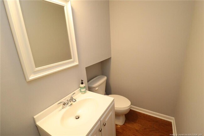 Building Photo - 7283 Sandy Creek Dr