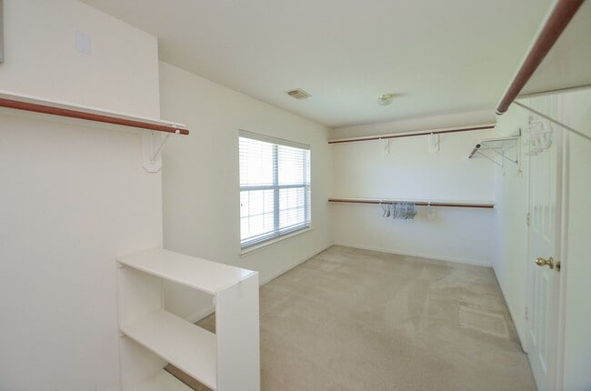 Building Photo - 13823 Eldridge Garden Cir