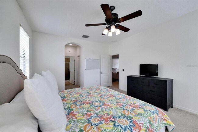 Building Photo - 307 Star Shell Dr