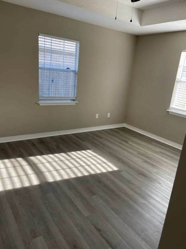 Building Photo - 3-Bedroom 2-Bath Home in the Ocean Springs School District