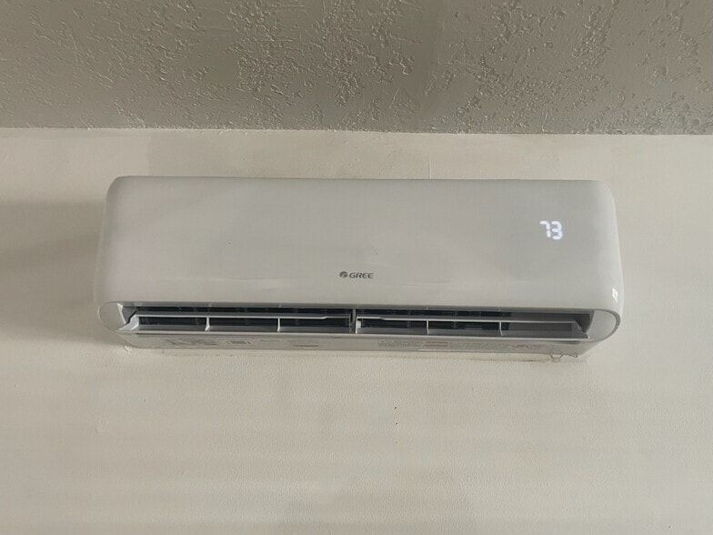 NEW A/C UNIT - 4800 Ocean Beach Blvd