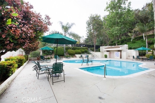 Building Photo - 22733 Lakeway Dr