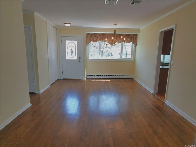 Building Photo - 1419 Apple Ln