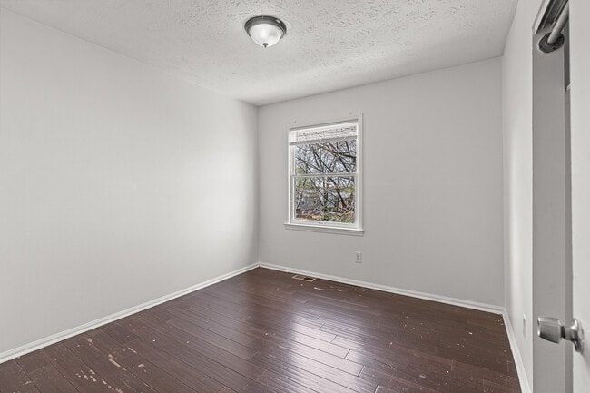 Building Photo - 289 Osage Ct