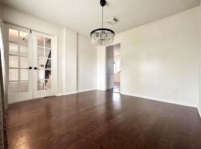 Building Photo - 20211 Salzburg Ln