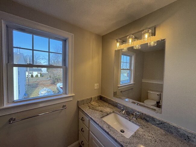 Building Photo - 34 Florence Ave