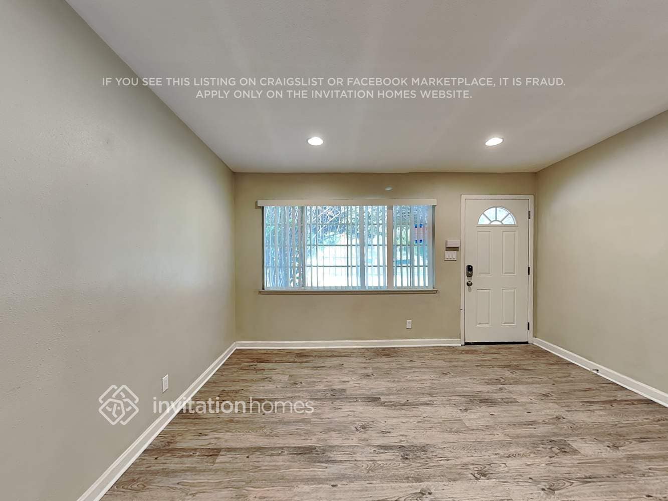 Building Photo - 12601 Mercer St