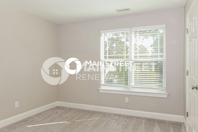 Building Photo - 3 Bedroom Pet-Friendly Home in Angier, NC with Main Street Renewal