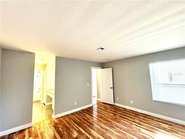Building Photo - 6250 W Flamingo Rd