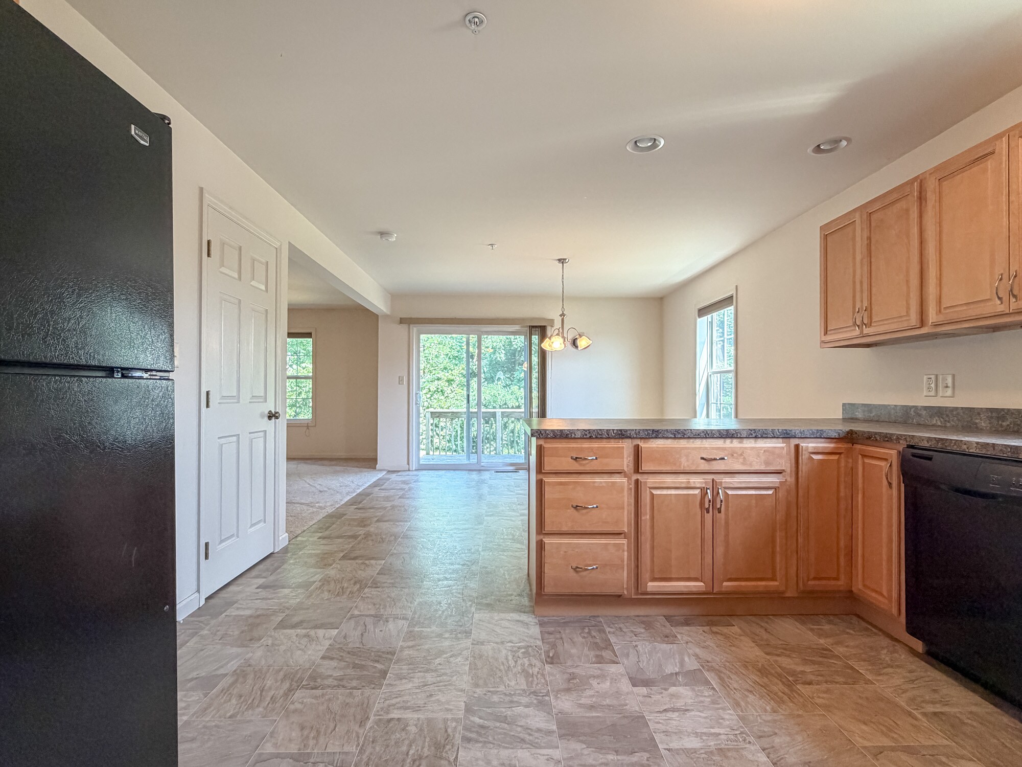 Building Photo - 271 Wildflower Dr
