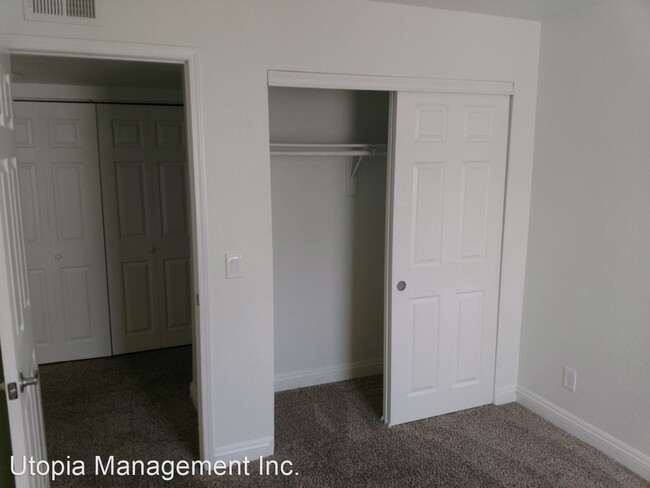 Building Photo - 3 br, 2 bath House - 2801 N. Rainbow Blvd....