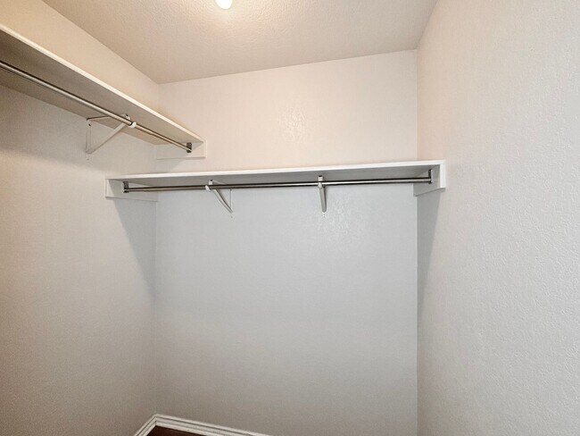 Building Photo - 5559 Spring Walk
