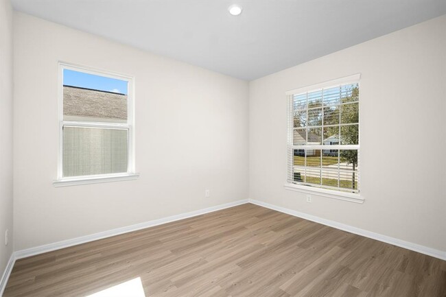 Building Photo - 10383 Red Cardinal Dr