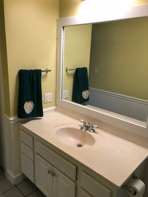 Building Photo - 3 Bedroom, 1 Bath Home in Edwardsville