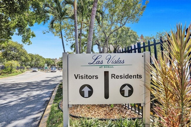 Building Photo - 8343 Lake Dr