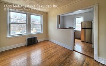 Building Photo - Spacious 1 bed - Heat Included, Short Dist...