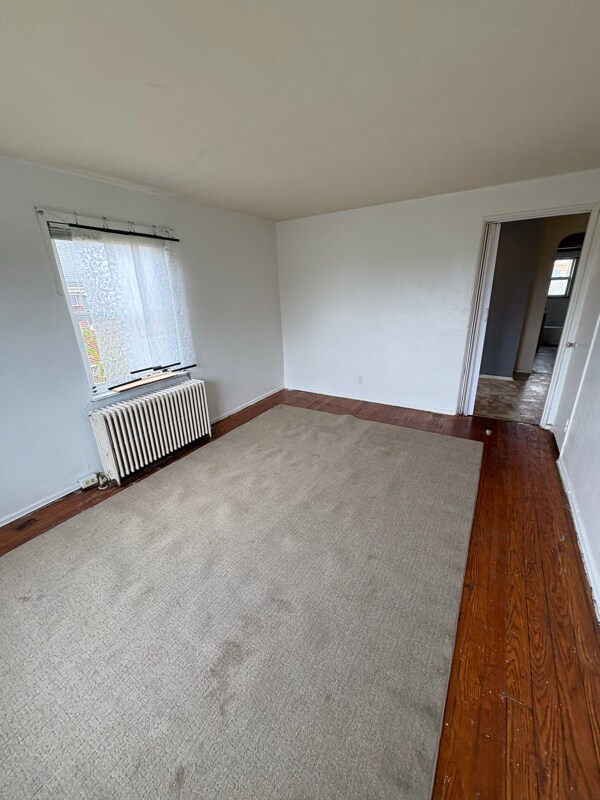 Building Photo - 14 W Victory Dr