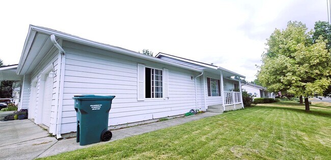 Building Photo - 229 Orchard-9231 N. Kayla Ct.