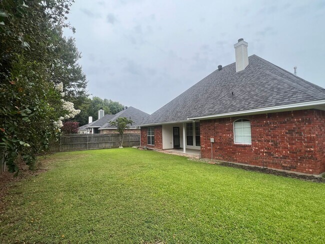 Building Photo - 9080 Southern Charm Dr