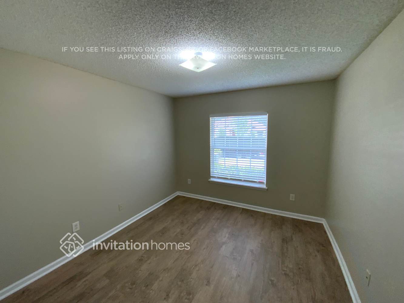 Building Photo - 10939 Apple Blossom Trail E