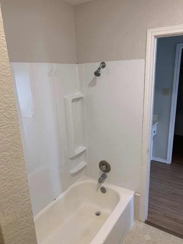 Building Photo - 2013 S Loop 289