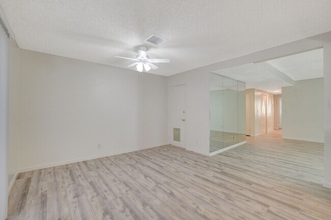 Building Photo - 2809 Northam St