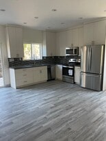 Building Photo - 6506 White Oak Ave