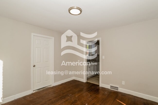 Building Photo - 5766 3 Mile Dr