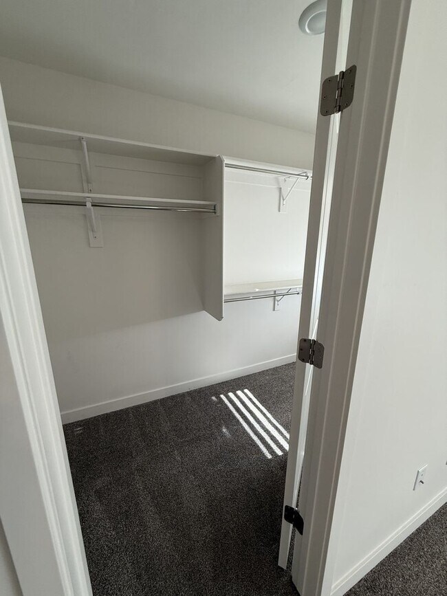 Building Photo - Beautiful Home in Spanish Fork