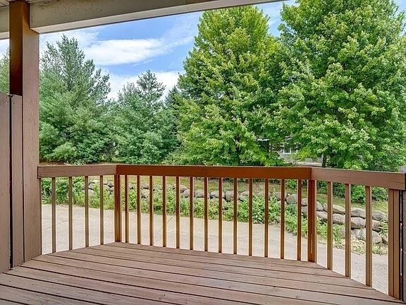 Building Photo - 1807 Carns Dr