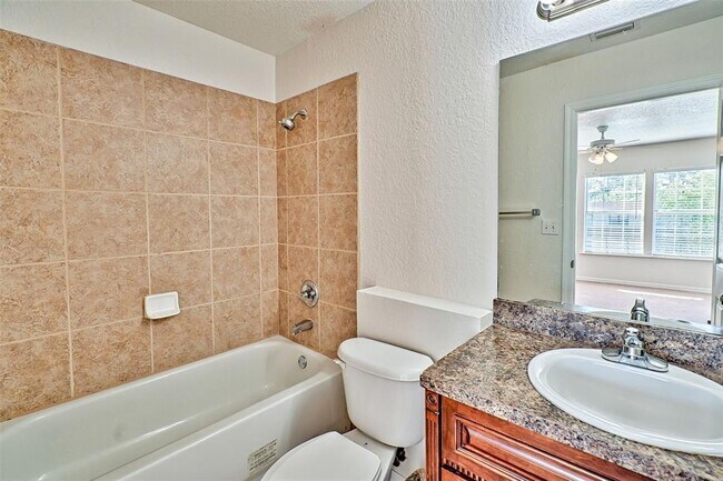 Building Photo - 2710 NW 104th Ct