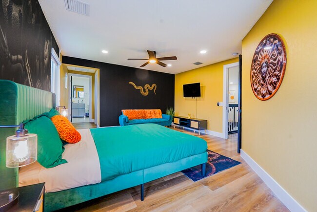 Building Photo - 2609 Center Ave