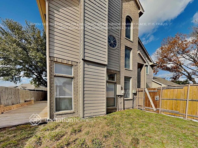 Building Photo - 3823 Branch Hollow Cir