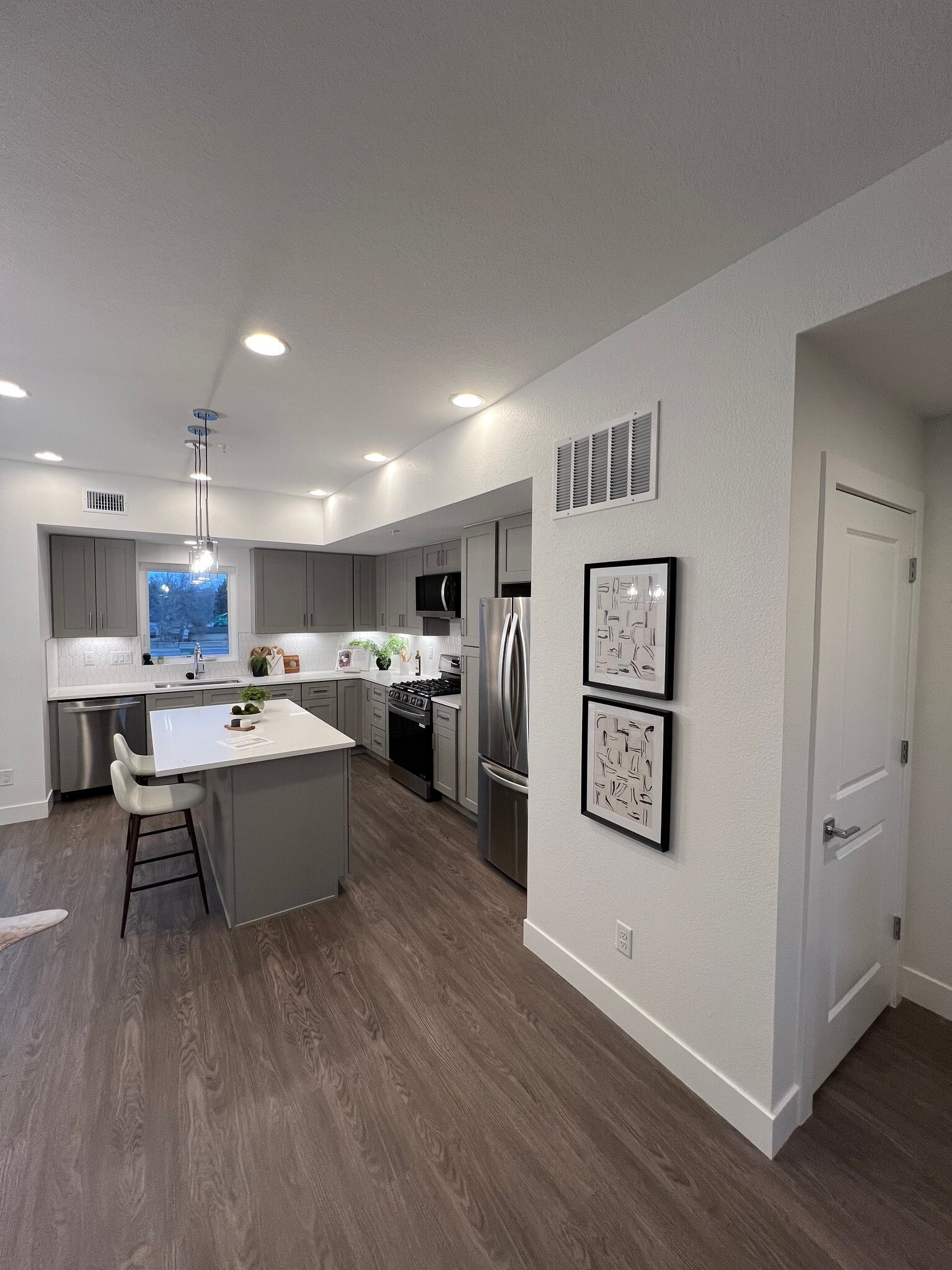 Building Photo - 8406 W 52nd Ave