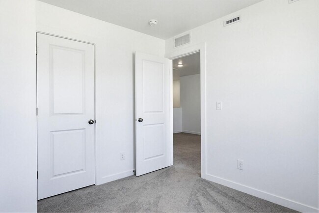 Building Photo - Stunning 4-Bed Home with 3-Car Garage in Cirrus Pointe – Caldwell