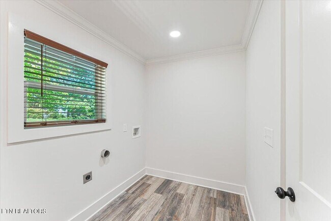 Building Photo - 221 Medford Rd