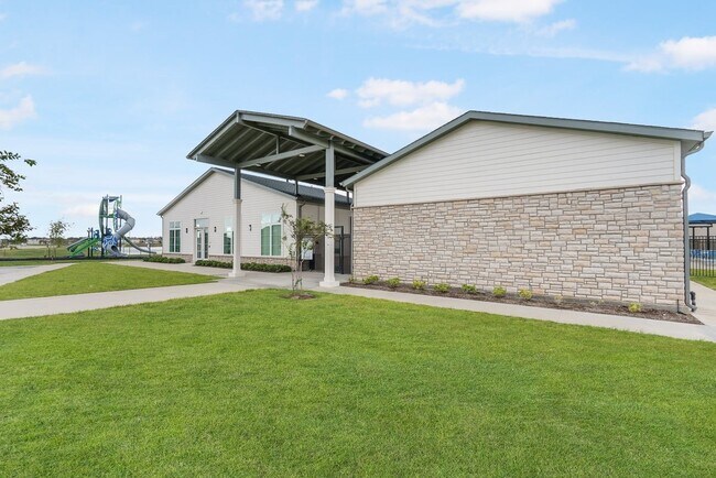 Building Photo - 7222 Melrose Ln