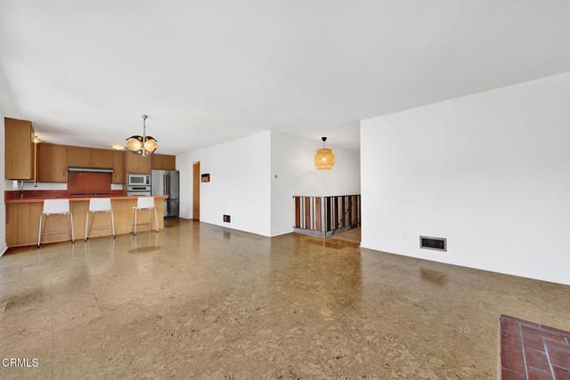 Building Photo - 1827 Oak Tree Dr