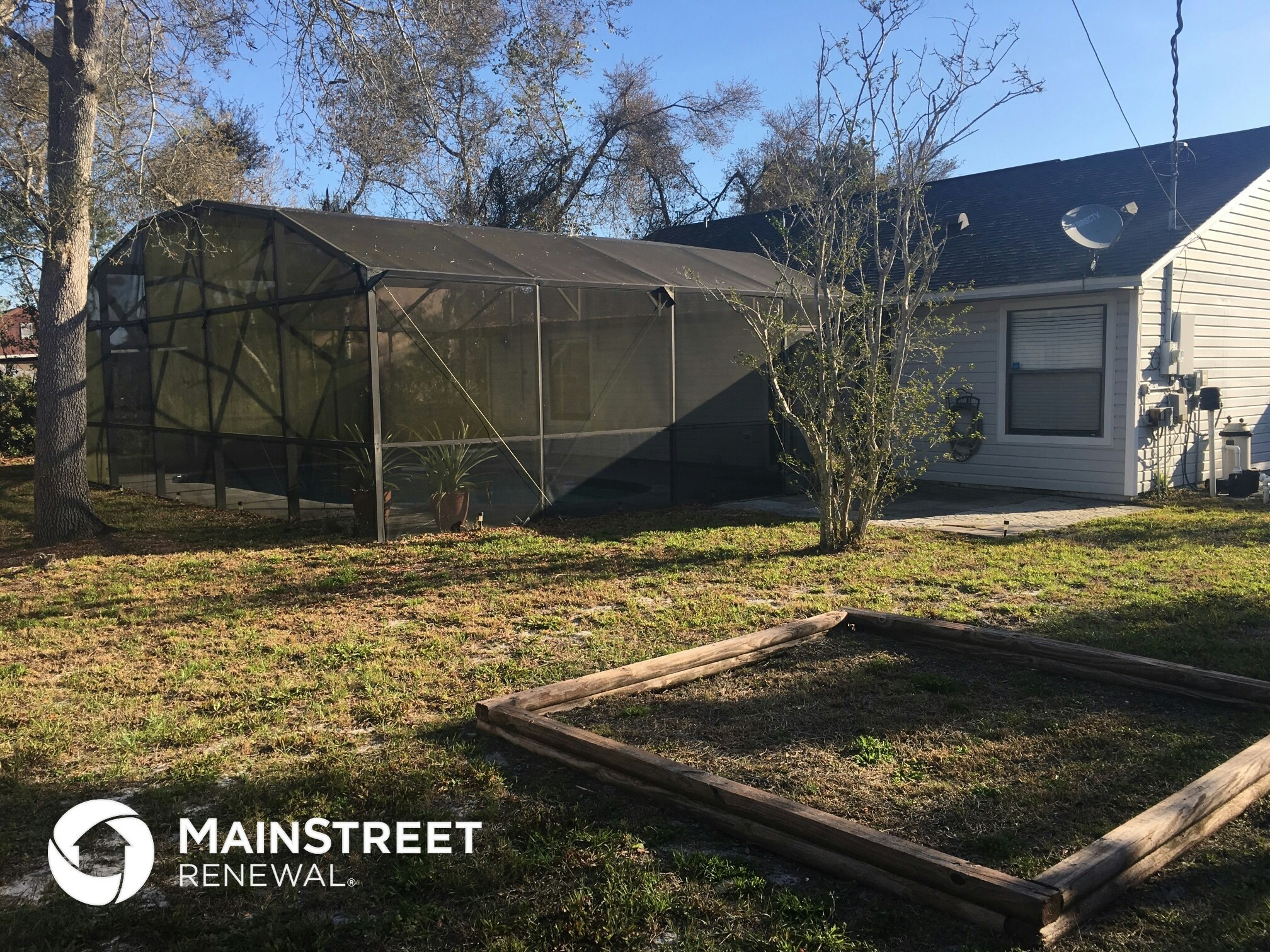 Building Photo - 2348 Ainsworth Ave