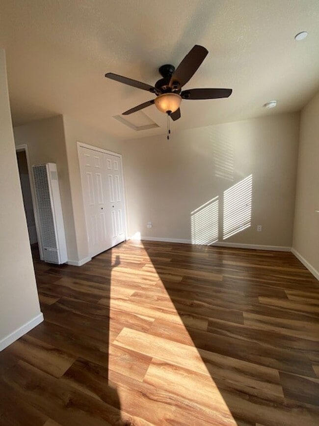 Building Photo - 1956 Sagewood Way