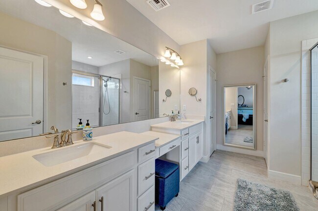 Building Photo - 10916 SW Robbia Way