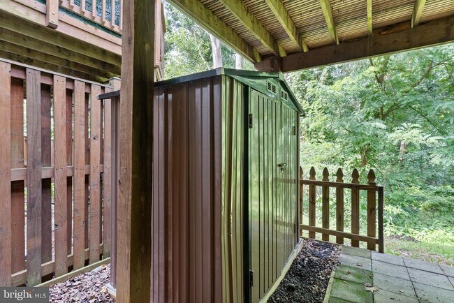 Building Photo - 8212 Silverton Ct
