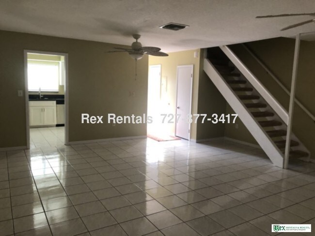 Building Photo - 3/2.5 townhouse at Whisper Woods!
