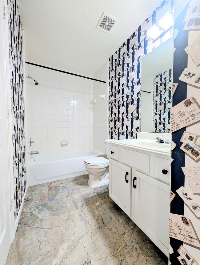 Building Photo - 8803 Wheatland Dr