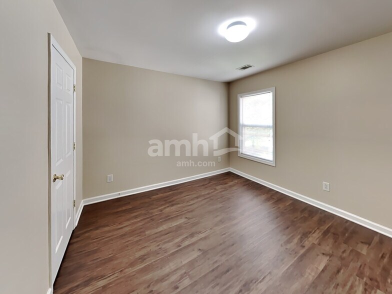 Building Photo - 2551 Fieldview Way