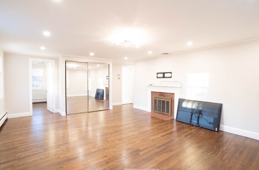 Building Photo - 40 Puddingstone Ln