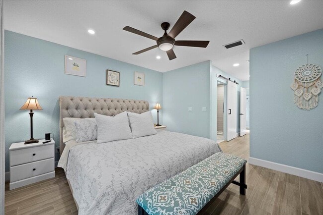 Building Photo - 4 Ironwood Way N